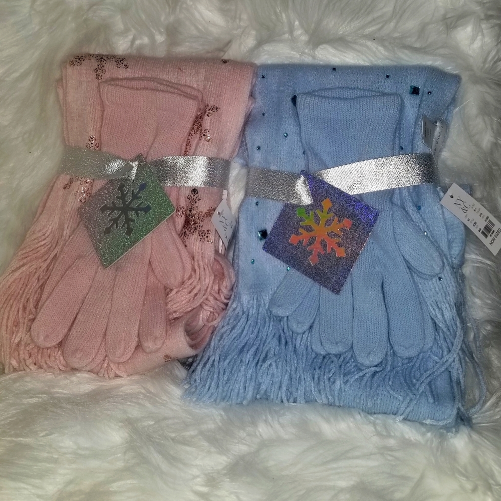 New York & Company Blue & Pink Soft Scarves Gloves